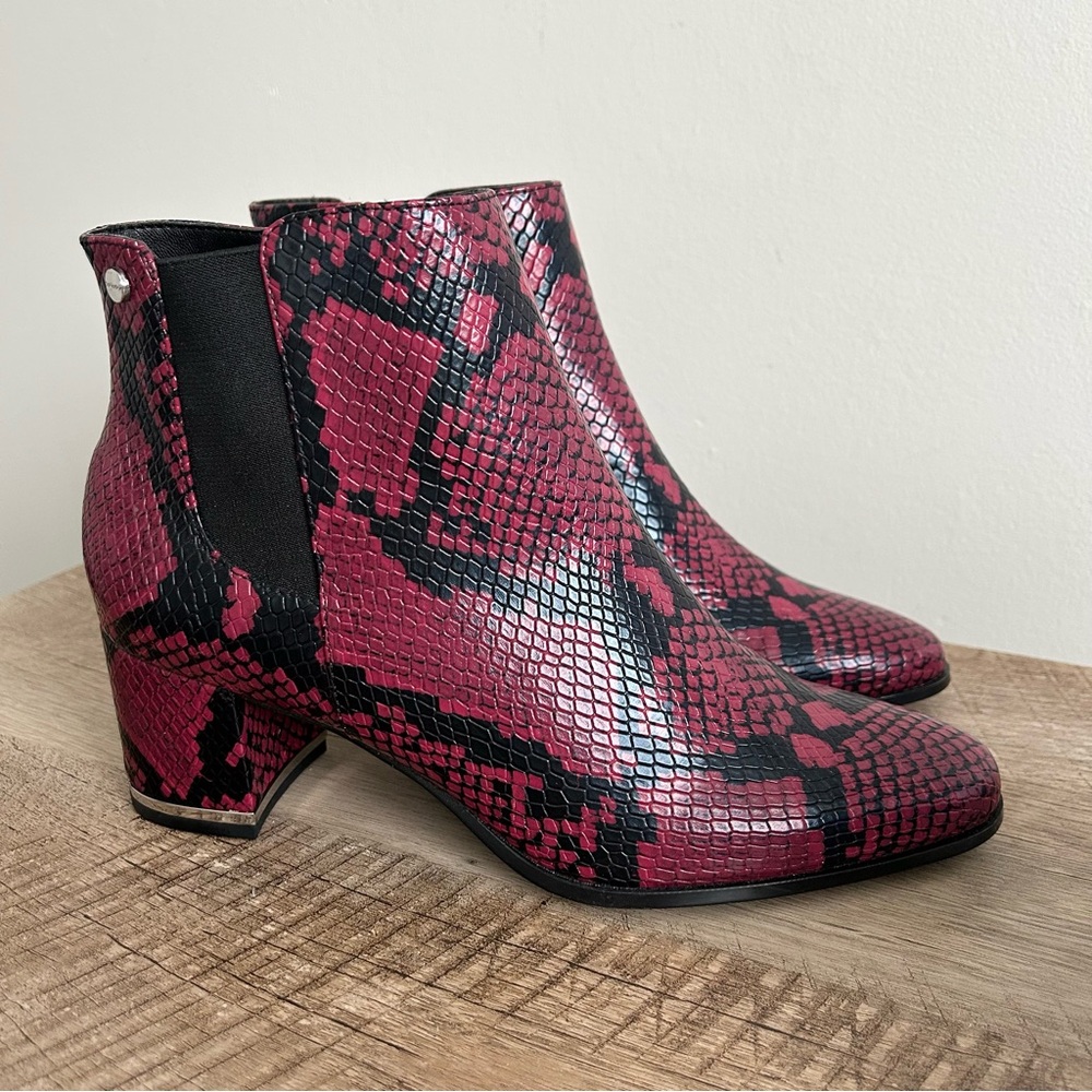 Calvin Klein Fioranna Ankle Boot
